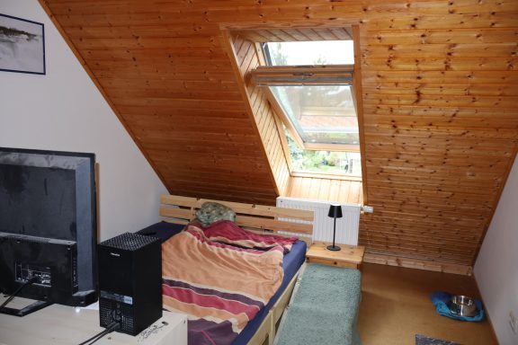 Schlafzimmer6_DG_Holz_RMH_Wackernheim